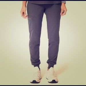 Figs Charcoal NWT petite joggers Medium